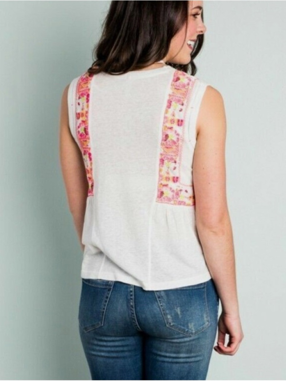 Free People Cropped Cream Tank Top with Pink Floral Embroidered Panels M NWT - Picture 3 of 13